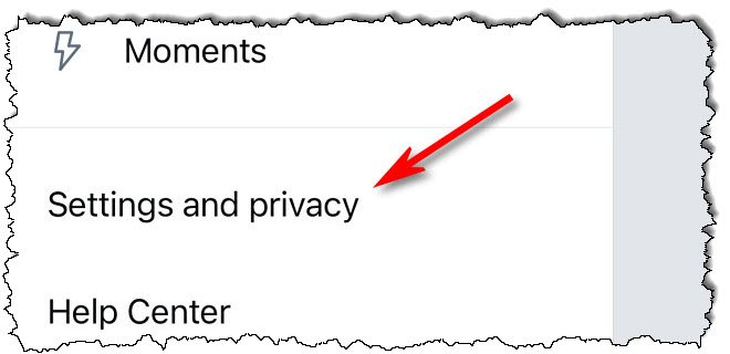في تطبيق Twitter ، انقر فوق "الإعدادات والخصوصية"