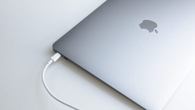 صورة كيفية إجبار جهاز MacBook الخاص بك على الشحن بالكامل